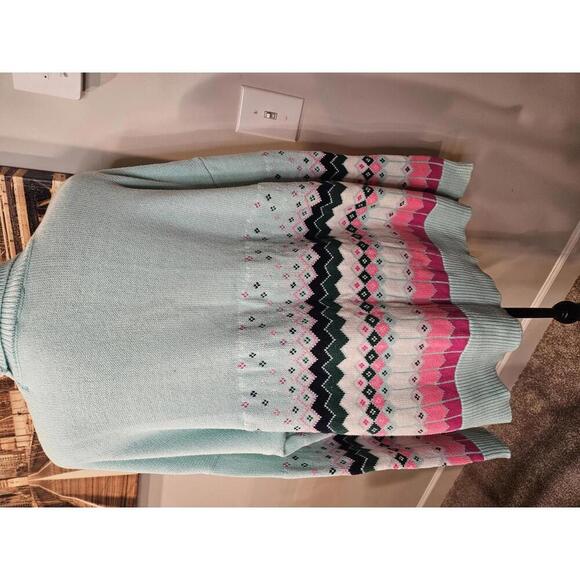 Crown & Ivy  Oversized Aztec Pattern Knit Sweater - Pastel - Picture 3 of 10